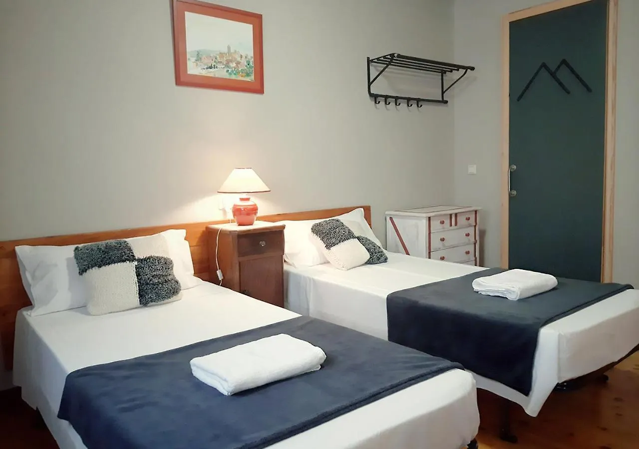 Guest house Hostal Fonda Prat Puigcerda