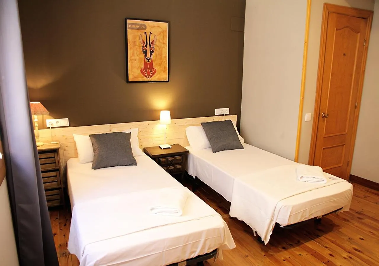 Guest house Hostal Fonda Prat Puigcerda