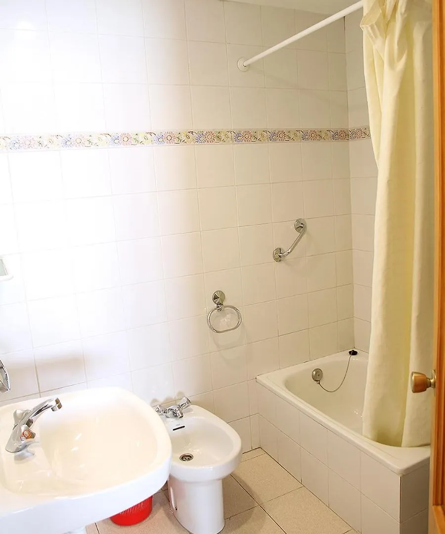 Hostal Fonda Prat Puigcerda Guest house