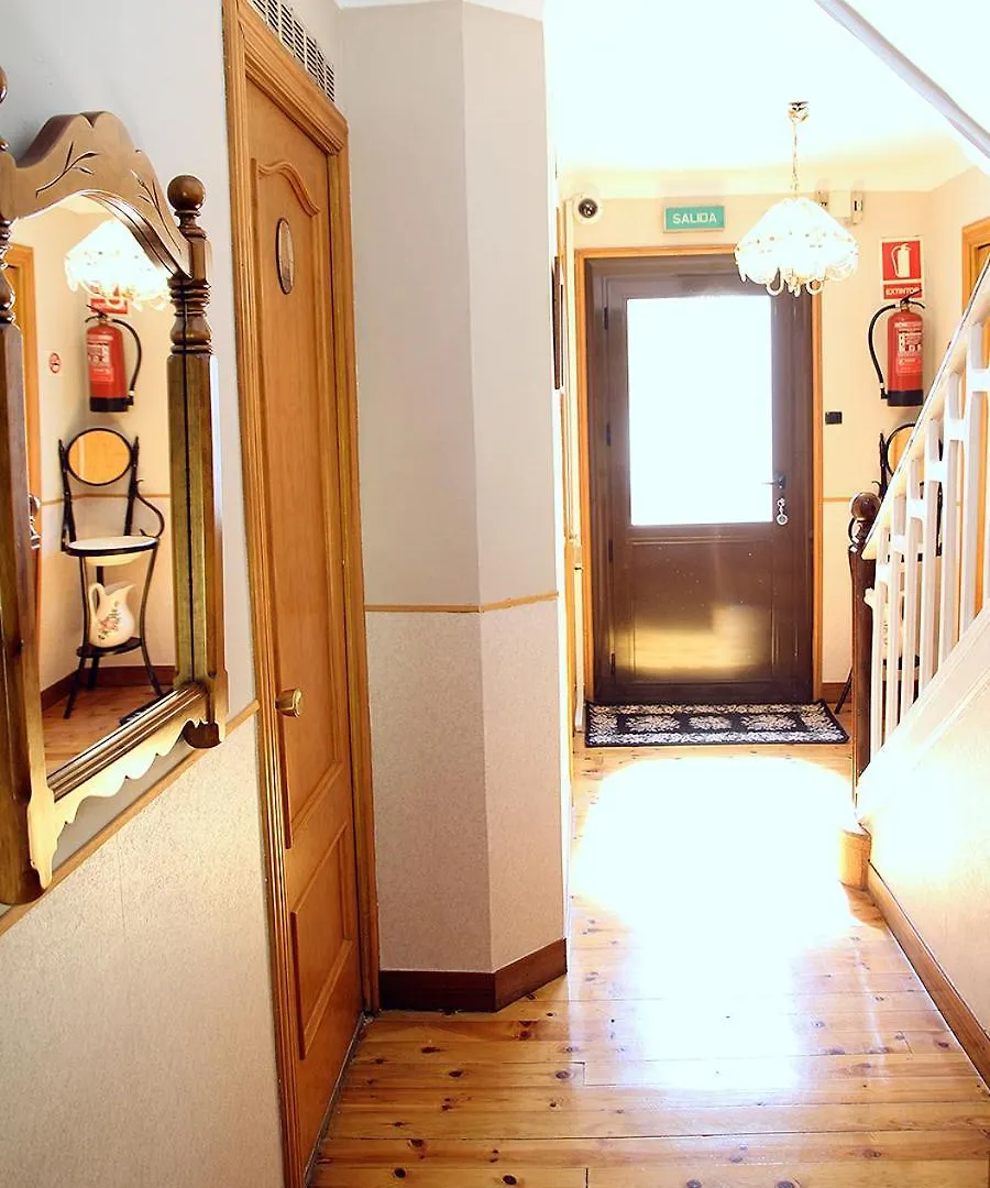 Hostal Fonda Prat Puigcerda Guest house